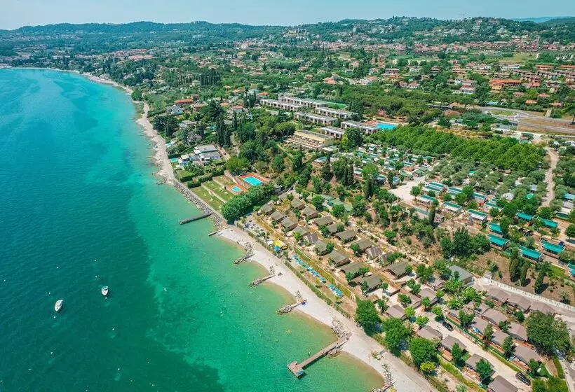 Lomakeskus Camping Village Riva Blu