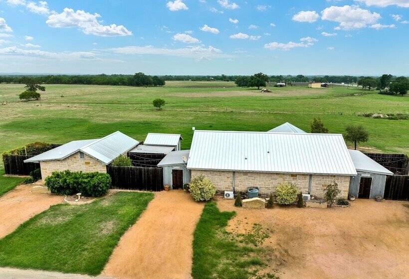 Romantic Private Cabin With Hot Tub 10 Mins To Fred!