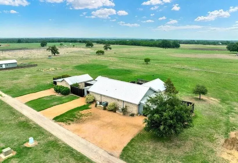 Romantic Private Cabin With Hot Tub 10 Mins To Fred!