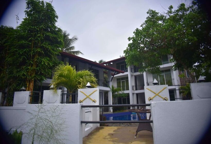 Shiromi Hotel Katunayaka