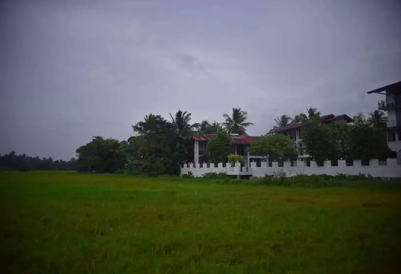 Shiromi Hotel Katunayaka