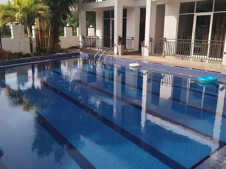 Shiromi Hotel Katunayaka