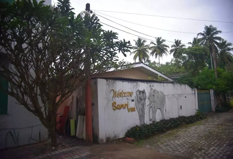 Shiromi Hotel Katunayaka