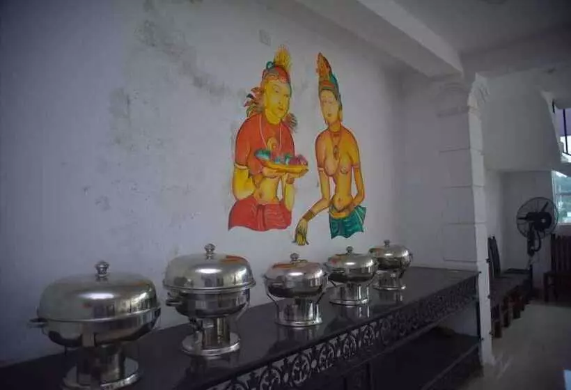 Shiromi Hotel Katunayaka