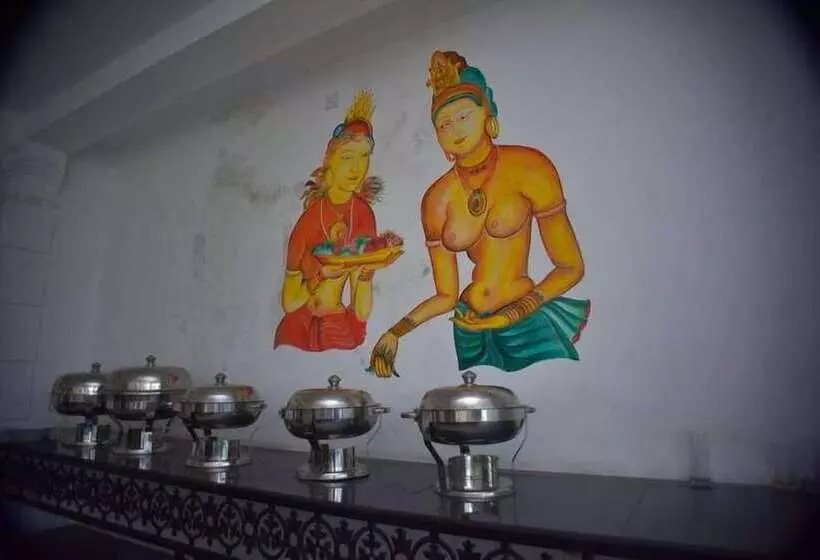 Shiromi Hotel Katunayaka