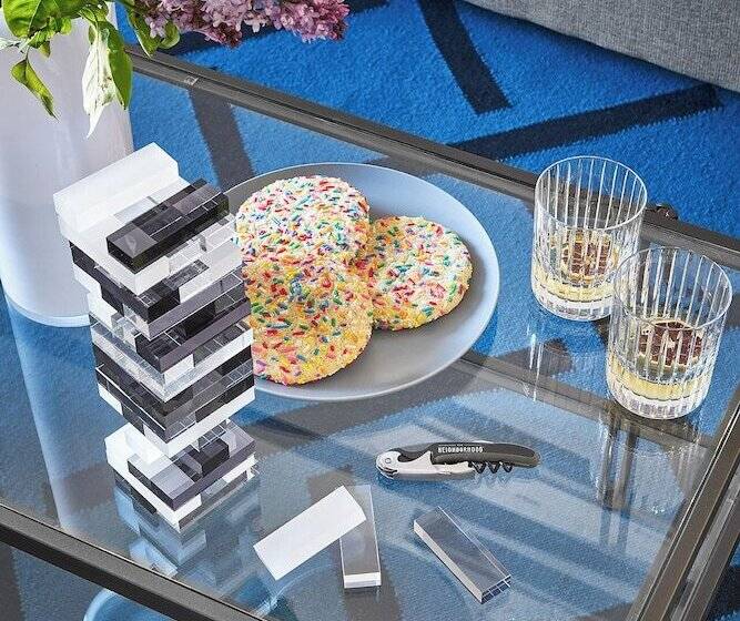 The Neighborhood Hotel   Lincoln Park