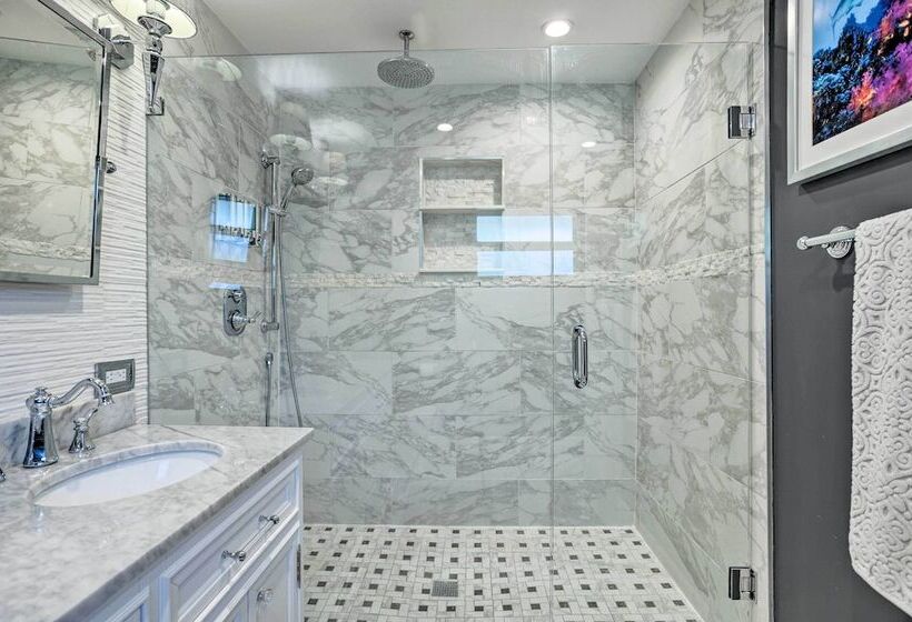 Poolside Paradise W/ Tropical Hut In Palm Beach