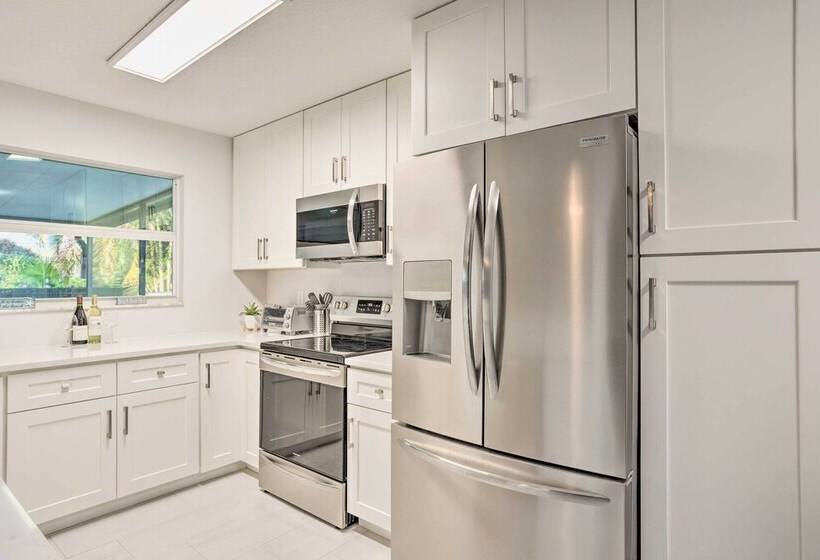 Jupiter Home W/ Patio & Grill ~ 6 Mi To Beach!