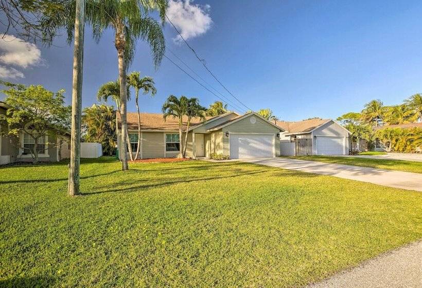 Jupiter Home W/ Patio & Grill ~ 6 Mi To Beach!