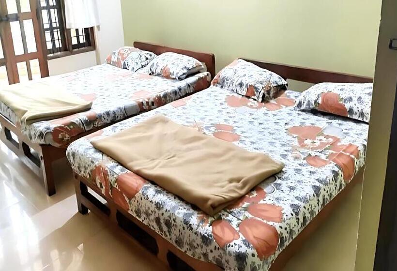 Hotel Sri Durgamba Residency