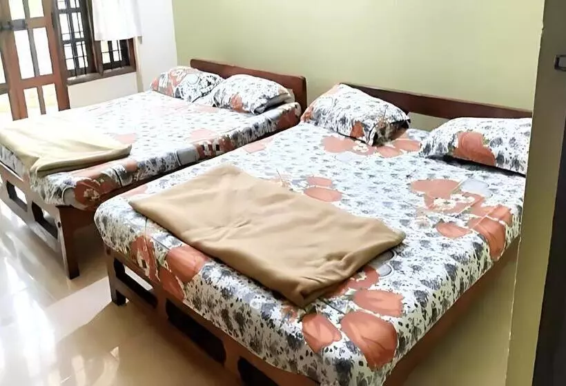 ホテル Sri Durgamba Residency