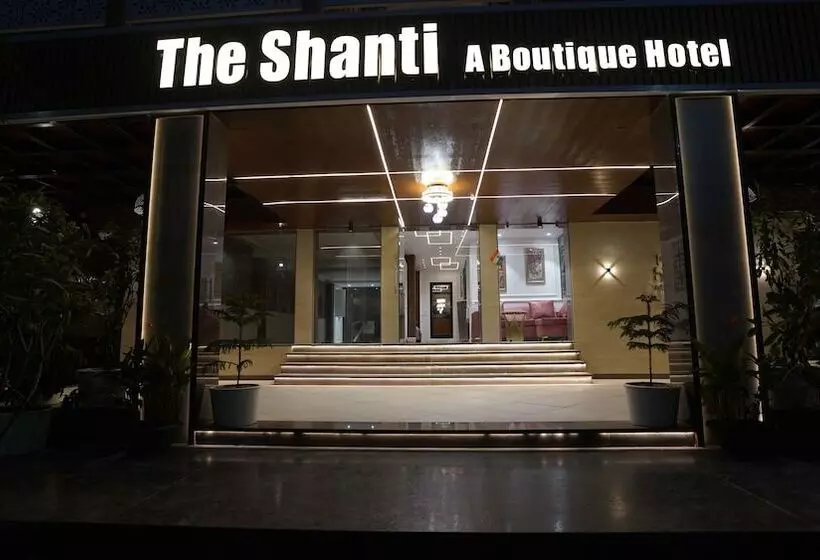 ホテル The Shanti A Boutique