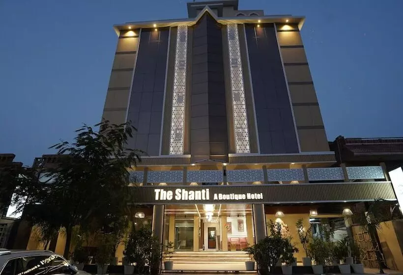 ホテル The Shanti A Boutique