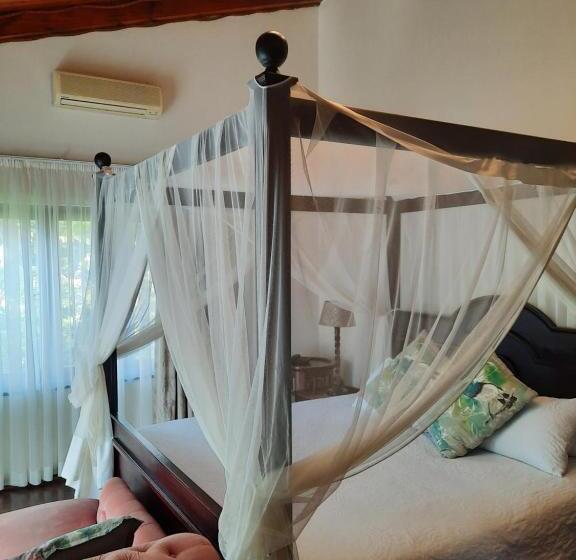 צימר St Lucia Wetlands Guesthouse