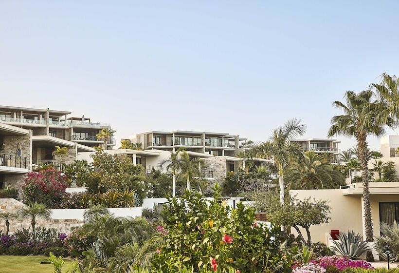 Chileno Bay Resort & Residences, Auberge Resorts Collection