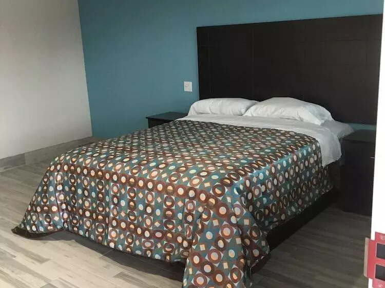 Clover Motel