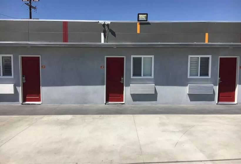 Clover Motel