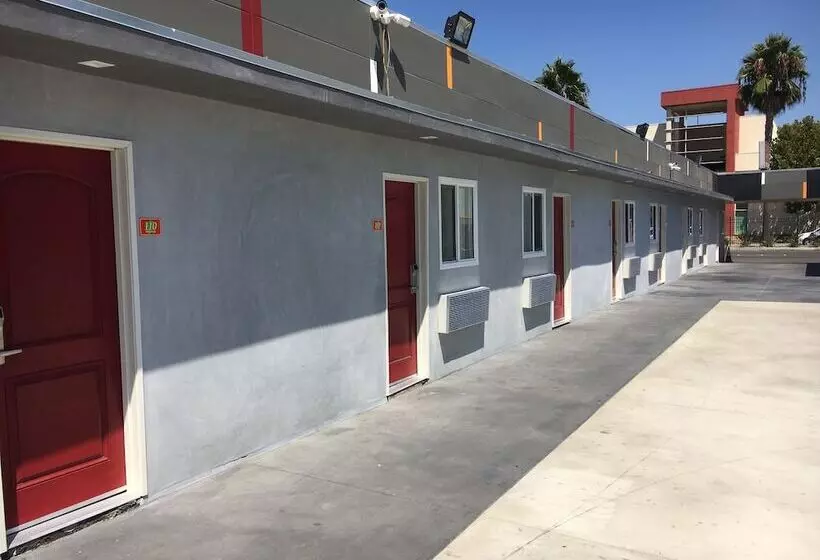 Clover Motel
