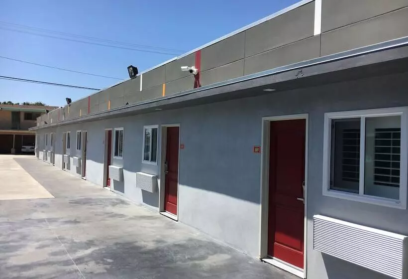 Clover Motel