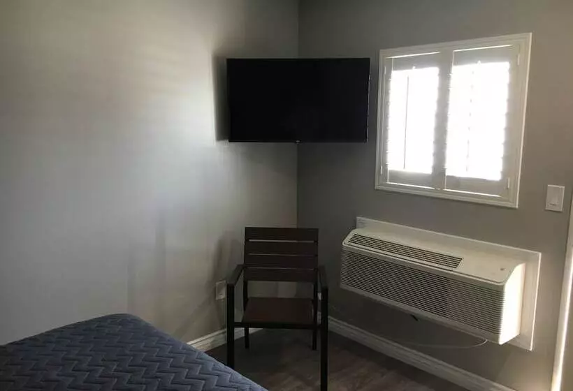 Clover Motel