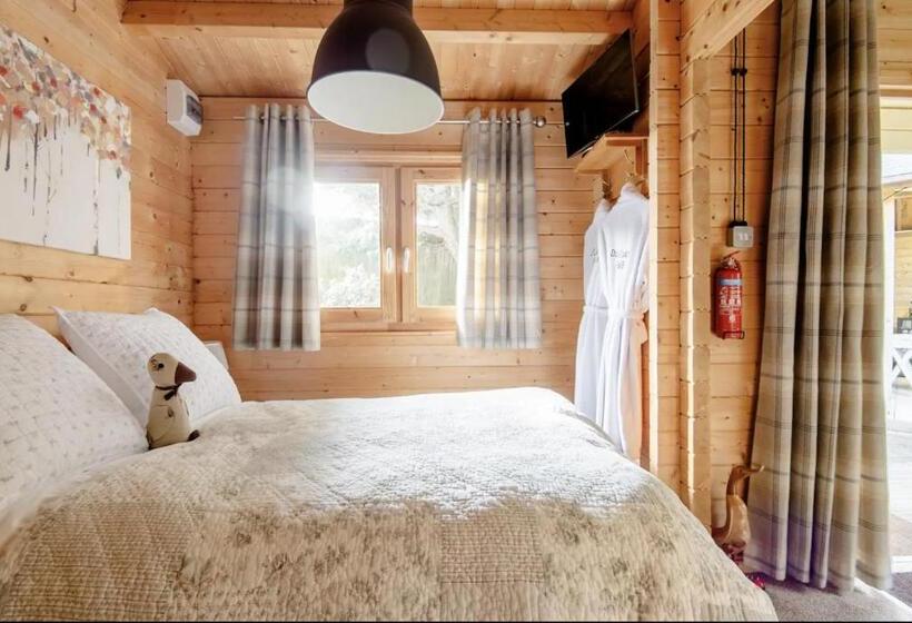 Duck Lodge B&b With Hot Tub