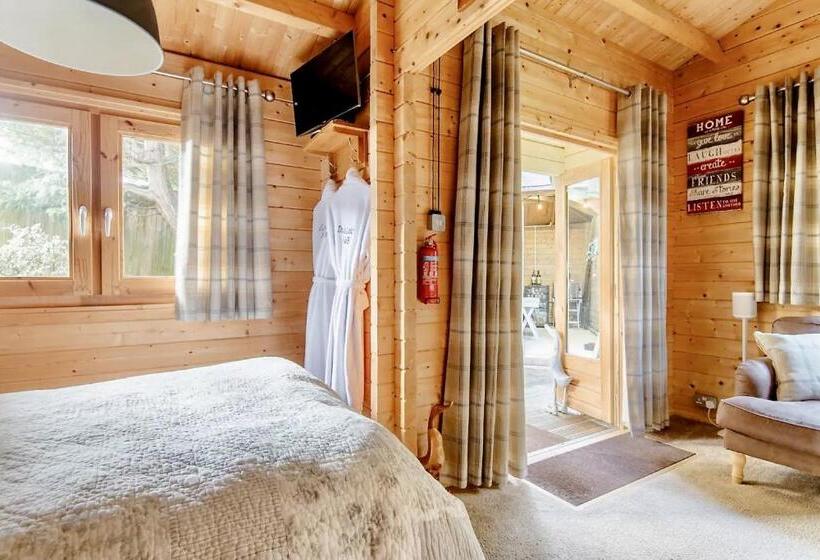 Duck Lodge B&b With Hot Tub