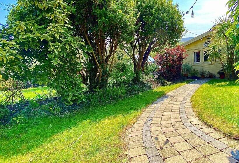 Duck Lodge B&b With Hot Tub