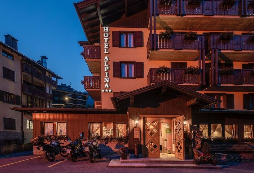 فندق Alpina