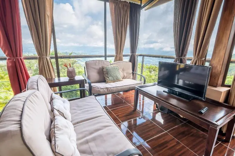 Hotelli Barons Resort