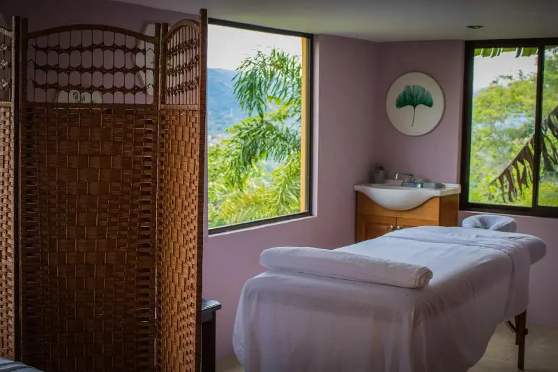 Hotelli Barons Resort