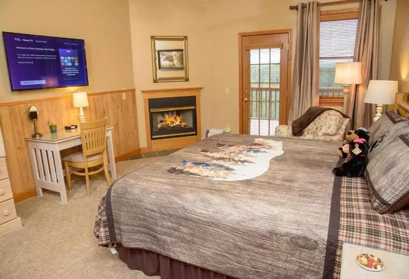 ホテル Berry Springs Lodge