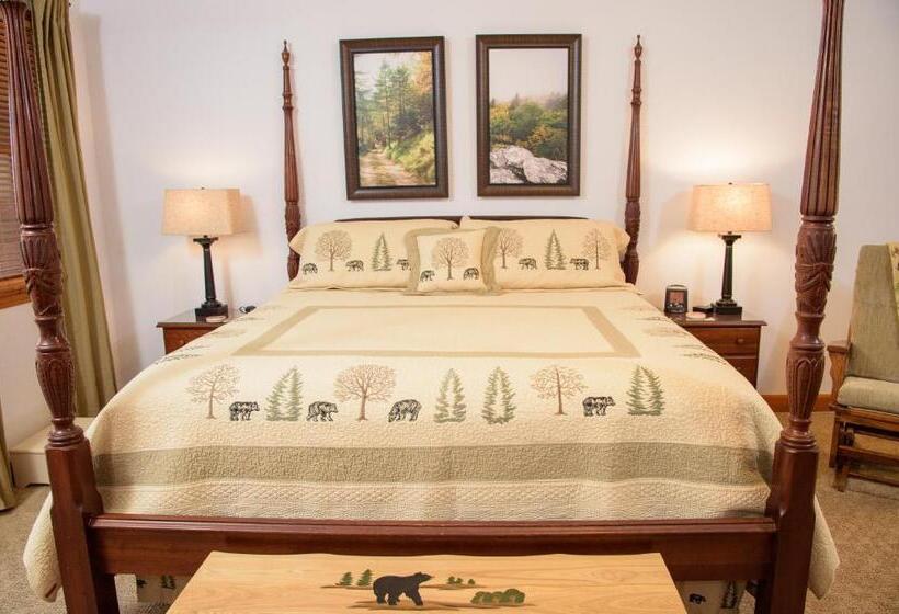 فندق Berry Springs Lodge