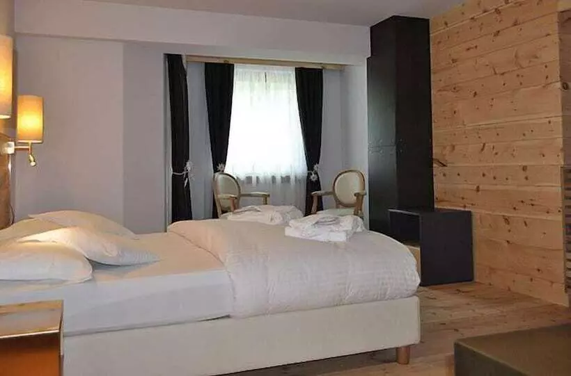 هتل Chalet Laura Lodge
