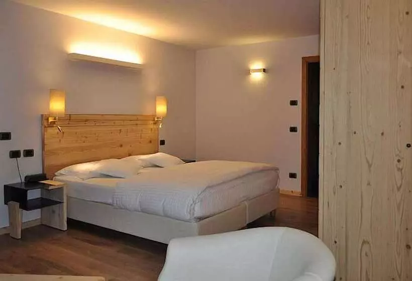 هتل Chalet Laura Lodge