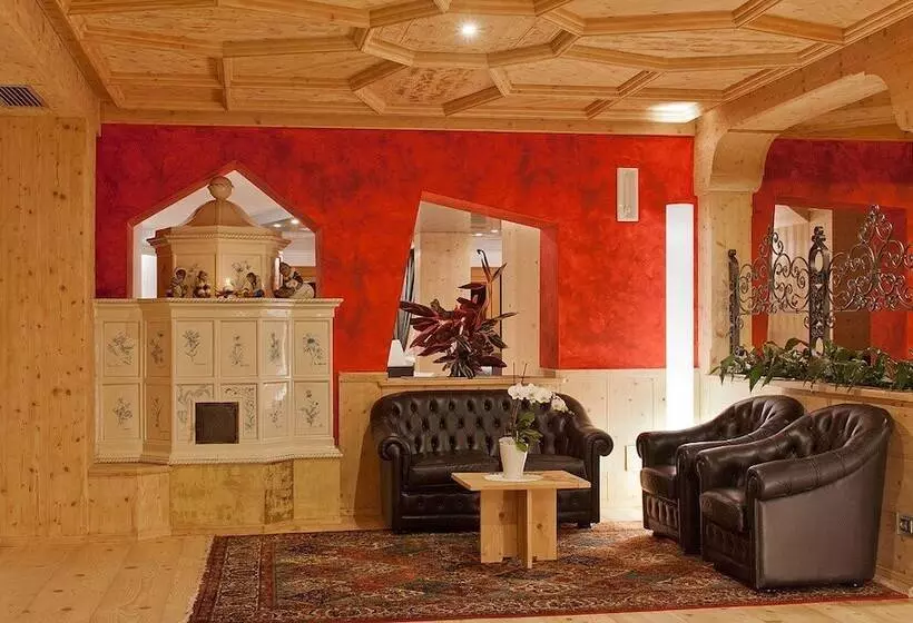 هتل Chalet Laura Lodge