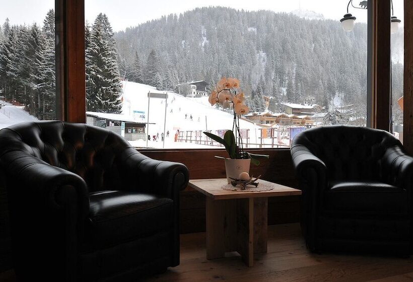 فندق Chalet Laura Lodge