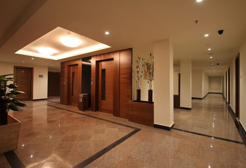 בית מלון כפרי Hyderabad Grand