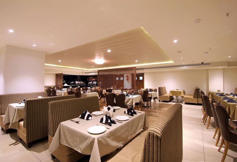 בית מלון כפרי Hyderabad Grand