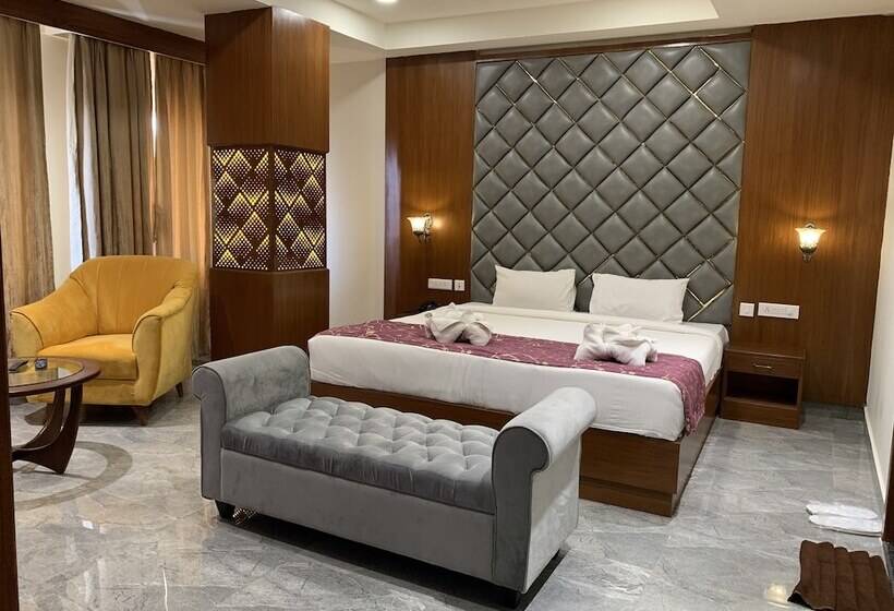 בית מלון כפרי Hyderabad Grand