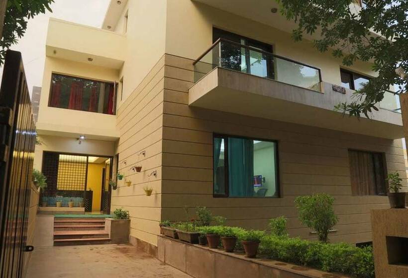 Hôtel Mayarch Premium