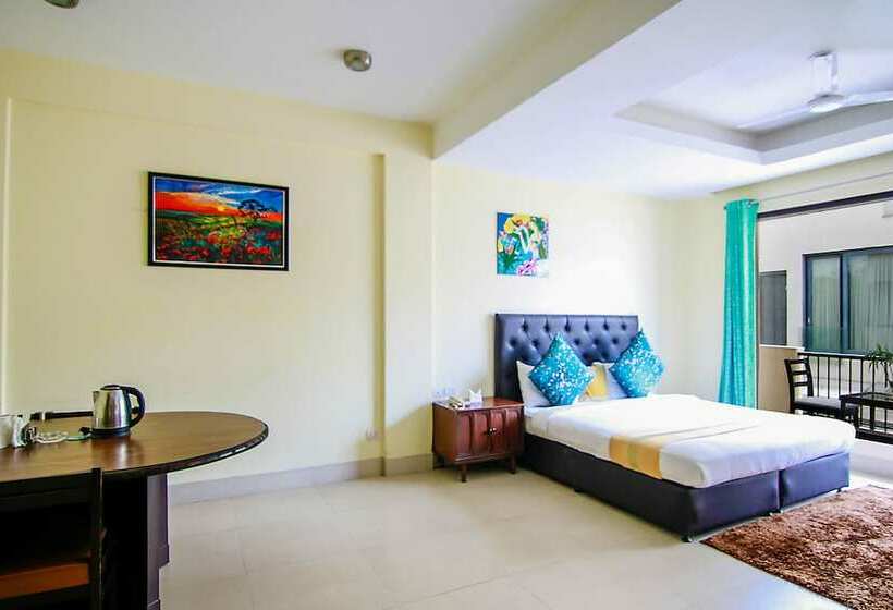 Hôtel Mayarch Premium