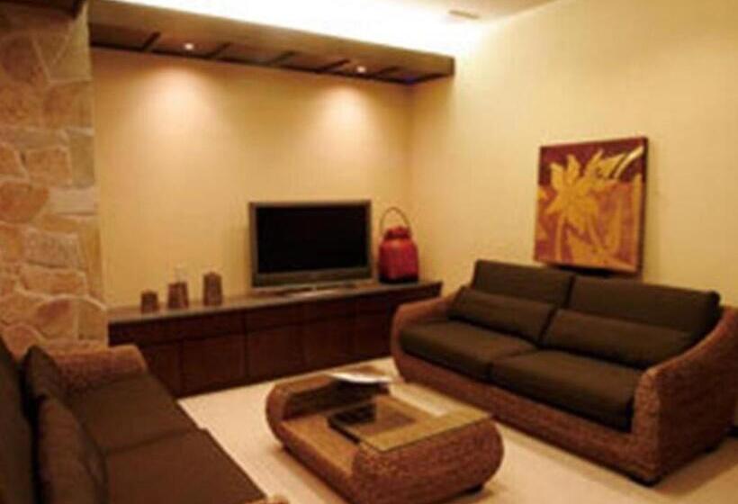 Отель Sun Plaza