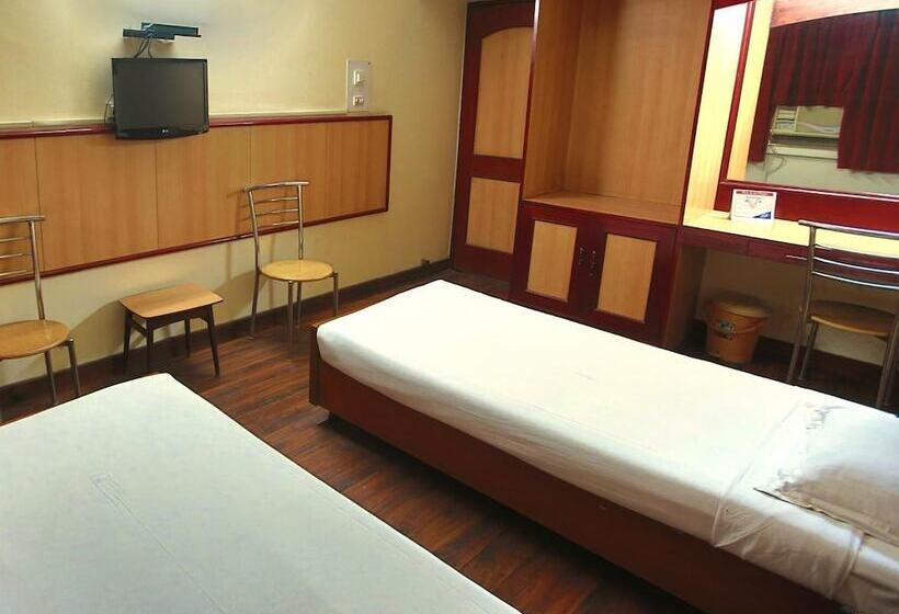 בית מלון כפרי New Delhi Ymca Tourist Hostel