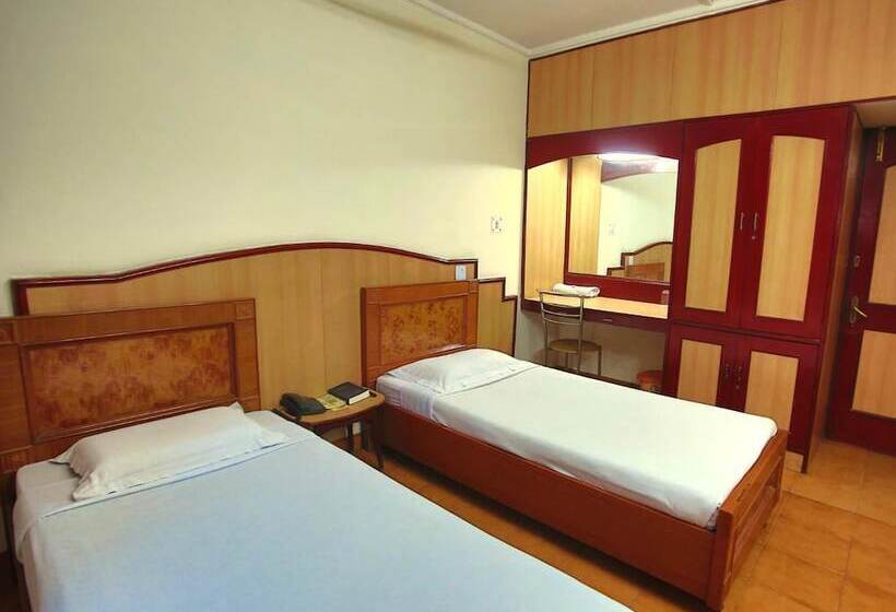 בית מלון כפרי New Delhi Ymca Tourist Hostel