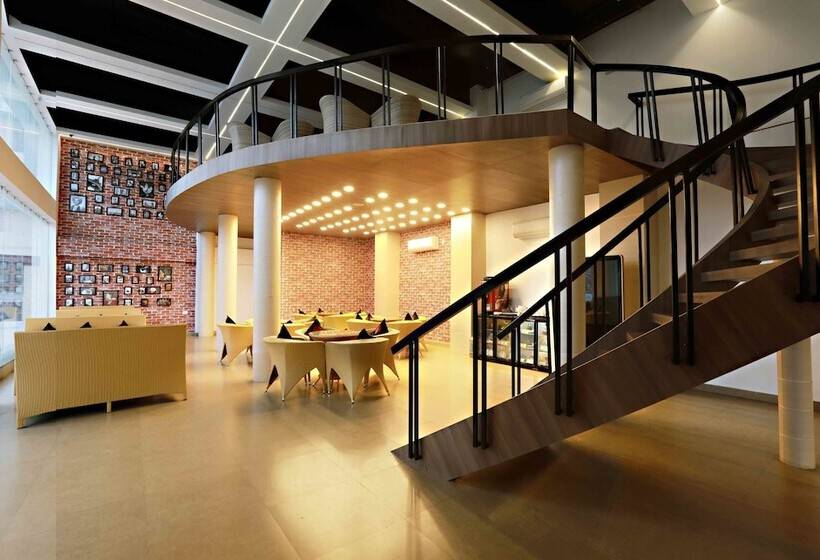 ホテル Patliputra Continental