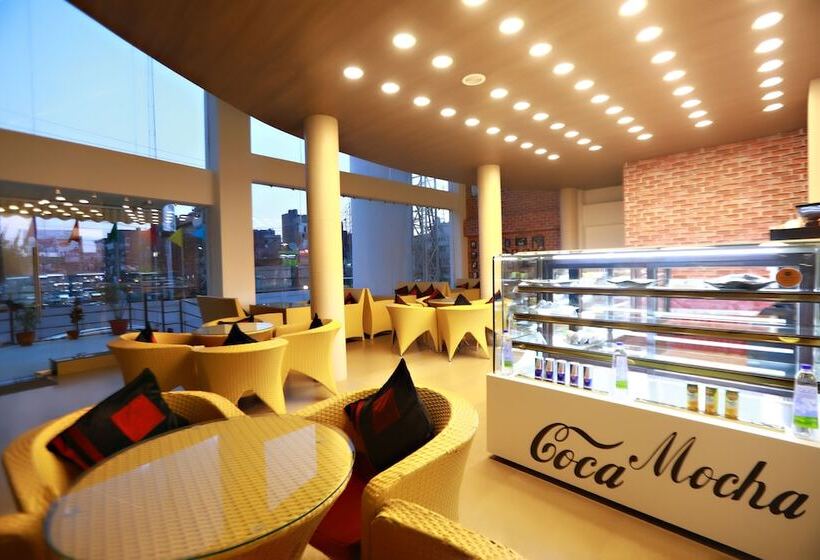 ホテル Patliputra Continental