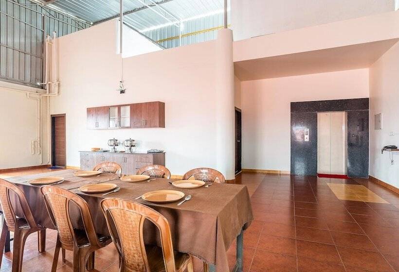 Hotel Treebo Pappilon Palace   Pvs Circle