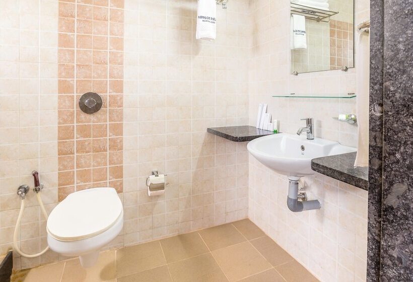 Hotel Treebo Pappilon Palace   Pvs Circle