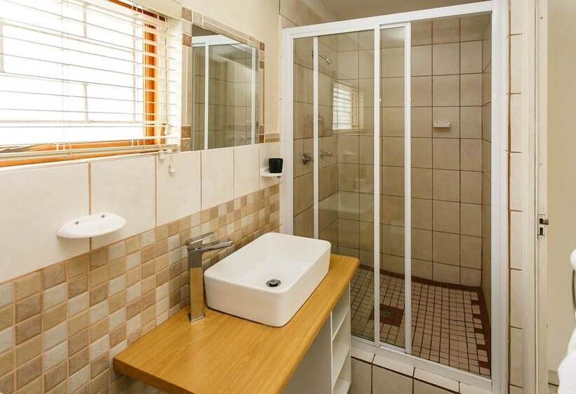 צימר Langenhoven B And B