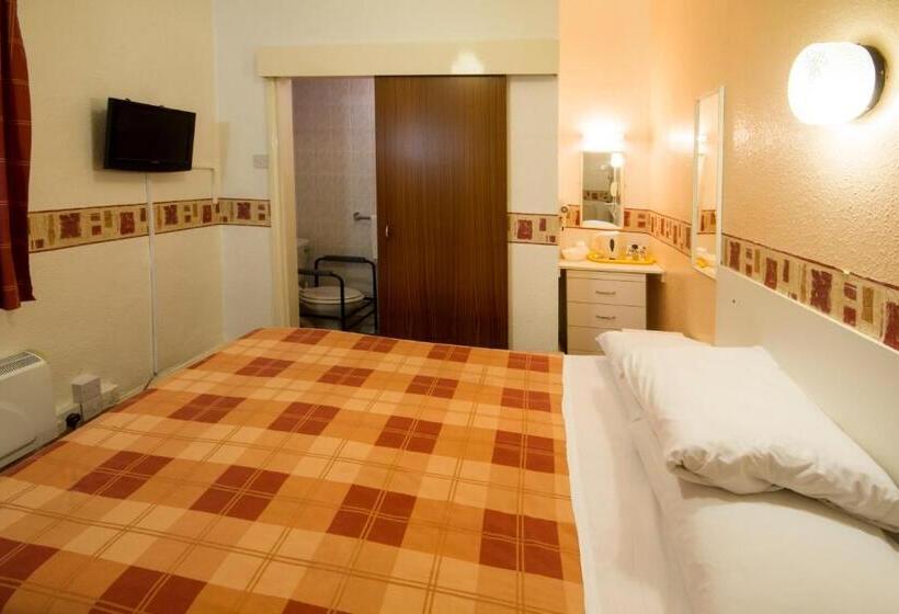 Pension Brooklands Over 50 S Only